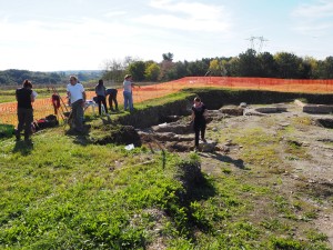 Volontari GAR scavo Villa Romana delle Colonnacce a Castel di Guido.