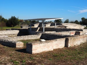 Volontari GAR scavo Villa Romana delle Colonnacce a Castel di Guido.