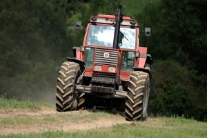 trattore FIAT 180-90-