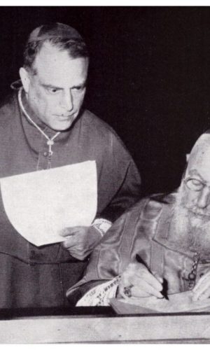 S.E. Monsignor Tito Mancini, Vescovo Ausiliare per la Diocesi di Porto e Santa Rufina. con il Cardinale EUGENIO TISSERANT