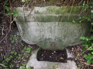 I Fontanili della Campagna Romana- Piccolo fontanile sito su via di Castel di Guido-ex-Via Aurelia . Nelle vicinanze del Cimitero, lato sn- spalle Roma- Fontanile costruito nel 1931-Foto Franco Leggeri-