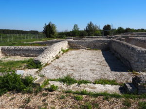 CASTEL DI GUIDO, VILLA ROMANA DELLE COLONNACCE : “Il Giardino Antico”