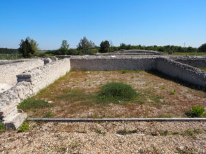 CASTEL DI GUIDO, VILLA ROMANA DELLE COLONNACCE : “Il Giardino Antico”