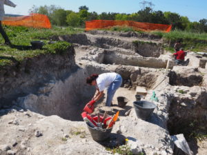 Castel di Guido- - 22 aprile 2017-GAR- Sessione di scavo Villa Romana delle Colonnacce