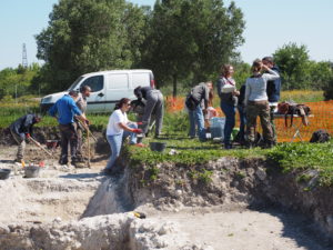 Castel di Guido- - 22 aprile 2017-GAR- Sessione di scavo Villa Romana delle Colonnacce -