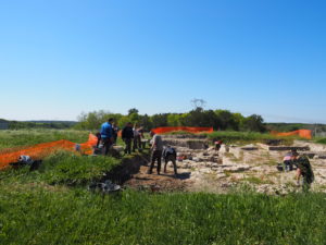 Castel di Guido- - 22 aprile 2017-GAR- Sessione di scavo Villa Romana delle Colonnacce .