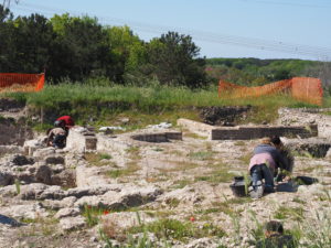 Castel di Guido- - 22 aprile 2017-GAR- Sessione di scavo Villa Romana delle Colonnacce .