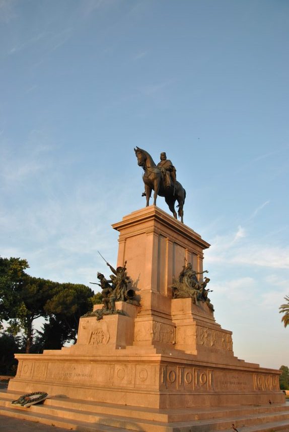 GIUSEPPE GARIBALDI- monumento al Gianicolo -ROMA