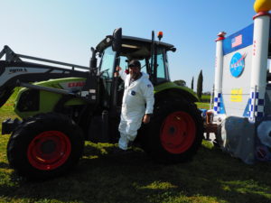 ro Loco di Testa di Lepre-Contrada Colonnacce carro “ lo sbarco dell’uomo sulla Luna”