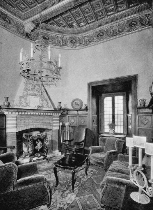 ORVINIO (Rieti)- Il Castello-Sala da fumo- foto del 1935.