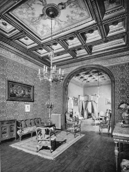 ORVINIO (Rieti)- Il Castello-Salone da ricevimento a due stili- foto del 1935.