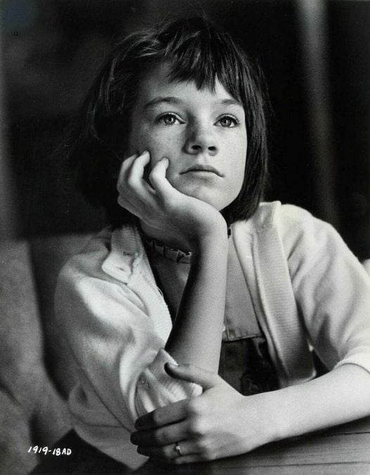 Mary Badham è Jean Louise "Scout" Finch nel film "Il buio oltre la siepe "