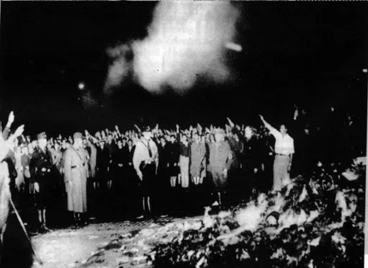 10 maggio 1933 , L'incendio di libri nella Germania nazista