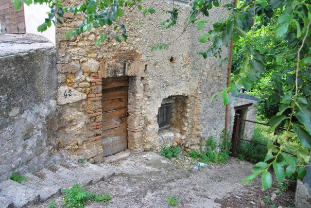 CASTELNUOVO DI FARFA La bottega del Fabbro GIUVANNINU U FERRARU