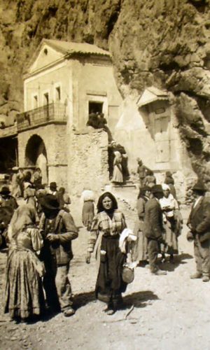 Il “PIANTO delle ZITELLE “ al Santuario della TRINITA’-Foto del 1920