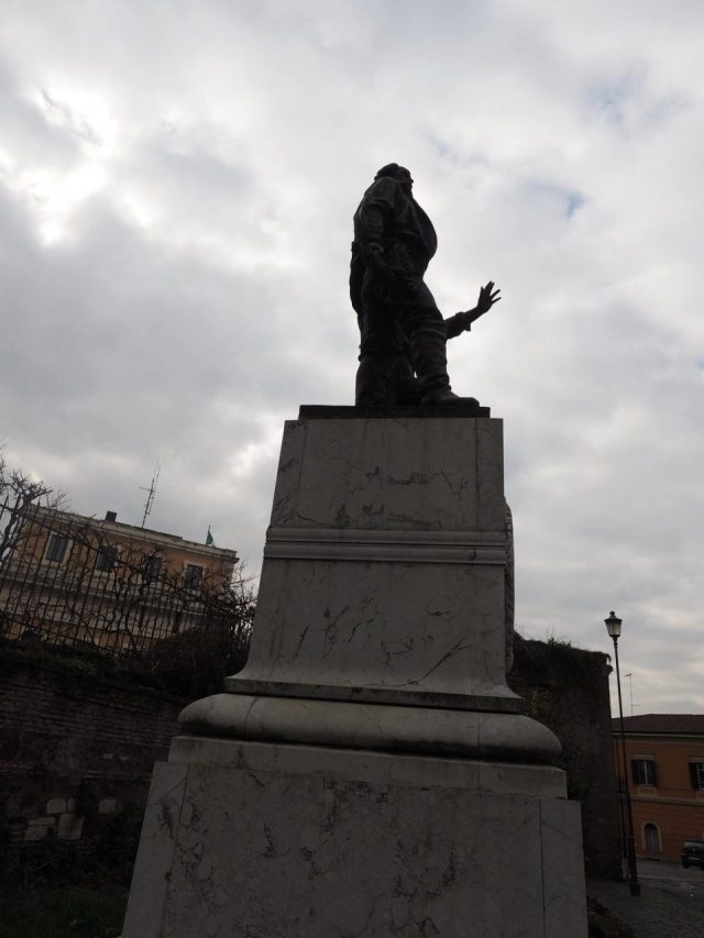 ROMA- GIANICOLO-MONUMENTO A CICERUACCHIO