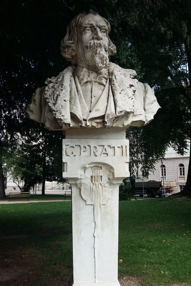 Busto di Giovanni Prati (Trento)