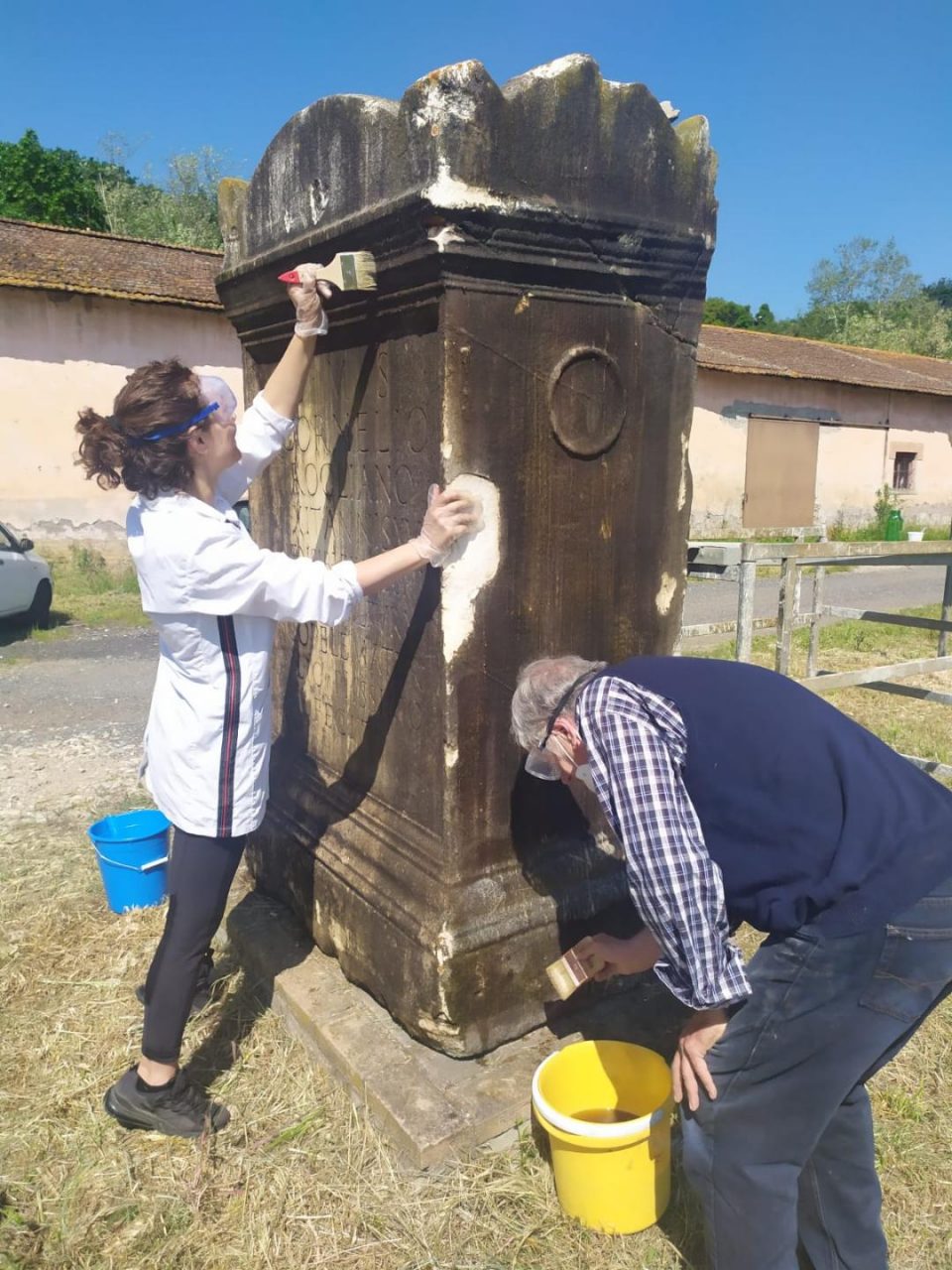 Associazione Cornelia ANTIQUA : Il restauro del Cippo Funerario di Cornelio Procliano