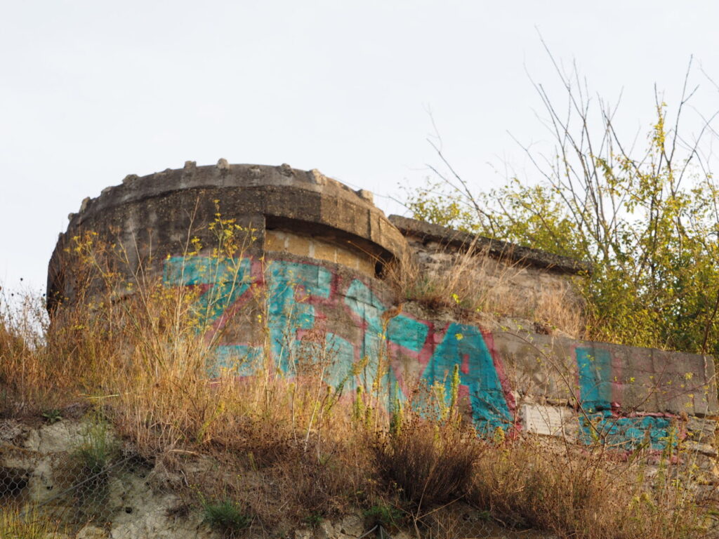 Roma via Aurelia Bivio di Fregene vecchie “CASEMATTE”-Foto di Franco Leggeri