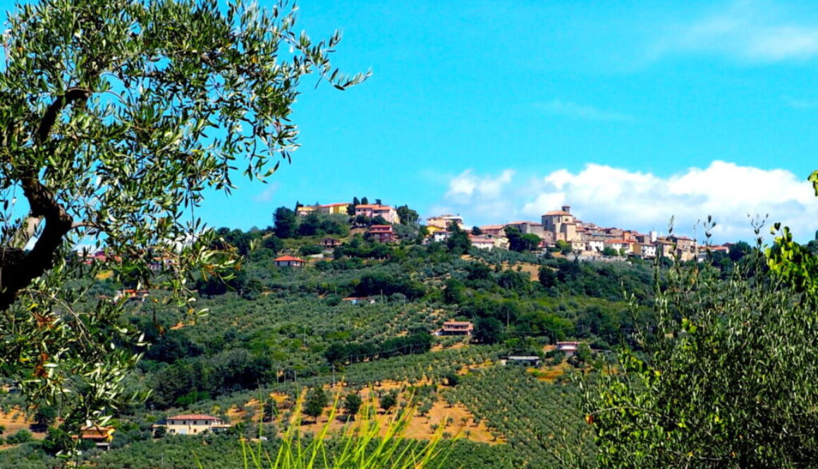 Castelnuovo di Farfa-Foto di Franco Leggeri