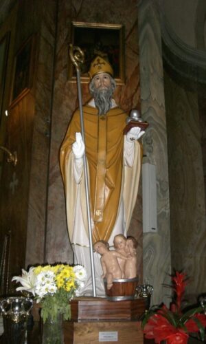 statua di San Nicola donata dalla Famiglia del Sig. GRAZIANO Palenca