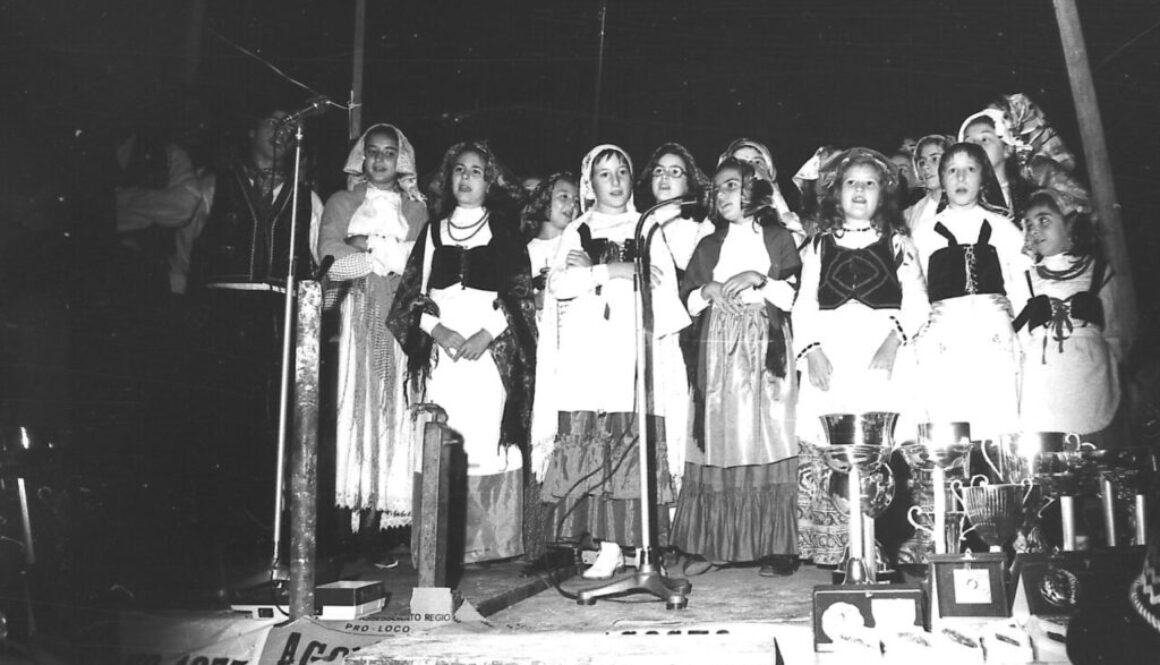 Gruppo Folk Antrodoco 1975- -Archivio Giuseppe Cricchi-