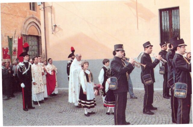 AMATRICE-foto relative alla Processione del 1992.