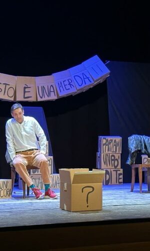 Mompeo la commedia «È solo un buco nell’acqua»-