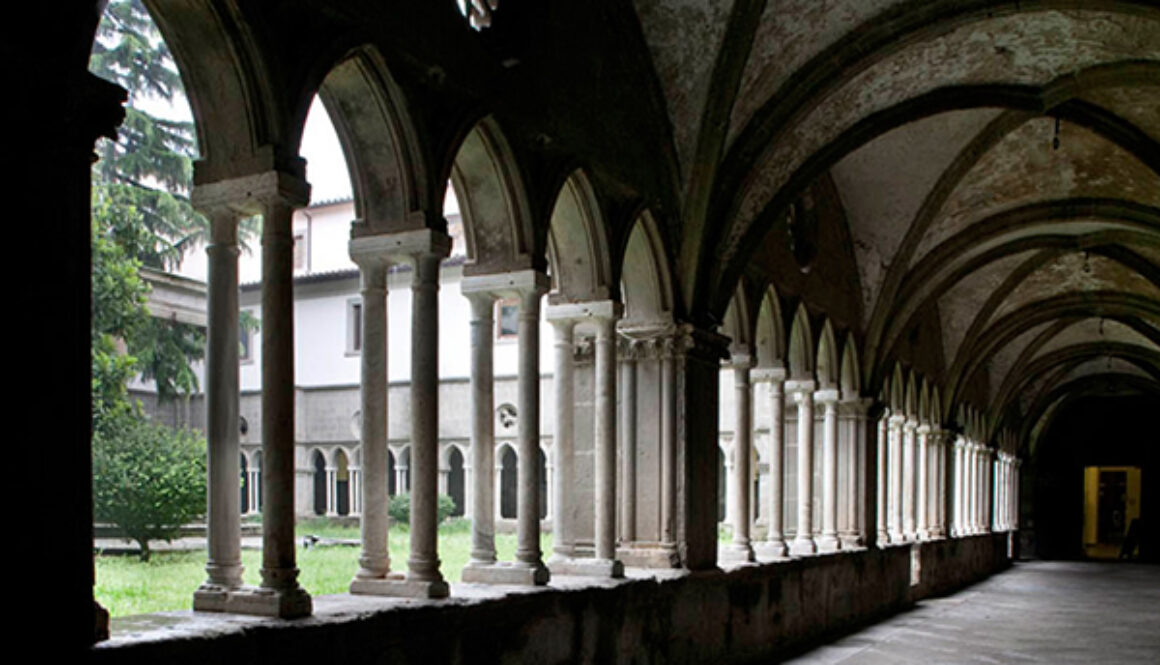 Viterbo- il chiostro di Santa Maria in Gradi