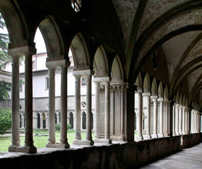 Viterbo- il chiostro di Santa Maria in Gradi