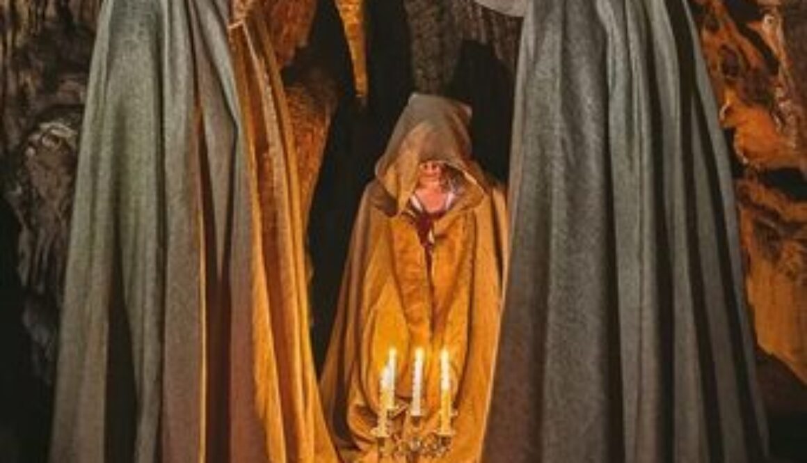 Ascoli Piceno- Palazzo dei Capitani del Popolo la Mostra: Luce nel silenzio Andrea Benetti e Dario Binetti