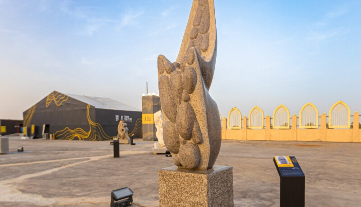 Yannick-Robert-When-it-Rains-2023.-Courtesy-Riyadh-Art-and-Tuwaiq-Sculpture-2023