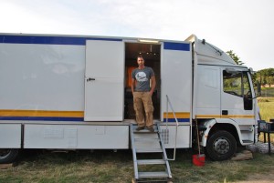 RAUL BOVA-- RESIDENZA AURELIA – Set del Film VIVA L’ITALIA 
