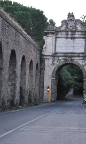 AURELIA ANTICA-ARCO TIRADIAVOLI-