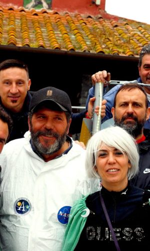 Pro Loco di Testa di Lepre-Contrada Colonnacce carro “ lo sbarco dell’uomo sulla Luna”