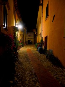 Castelnuovo di Farfa (Rieti) - Via Perelli