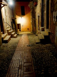 Castelnuovo di Farfa (Rieti) - Via Garibaldi