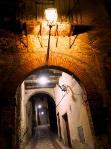 Castelnuovo di Farfa (Rieti) - Porta Fonte Cisterna