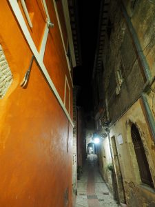Castelnuovo di Farfa (Rieti) - Via Arco Cherubini