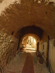 Castelnuovo di Farfa (Rieti) - Via Coronari