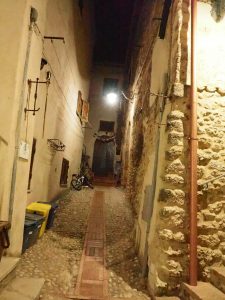 Castelnuovo di Farfa (Rieti) - Via Coronari