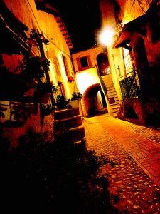 Castelnuovo di Farfa (Rieti) - Via Coronari