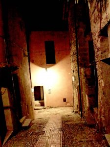 Castelnuovo di Farfa (Rieti) - Via Garibaldi-incrocio con Coronari