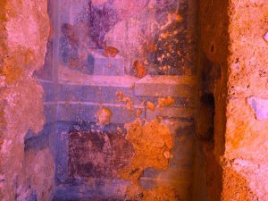 CASTELNUOVO di FARFA DEGRADO E ABBANDONO AFFRESCHI EX-CHIESA DI SANTA MARIA Foto di Franco Leggeri