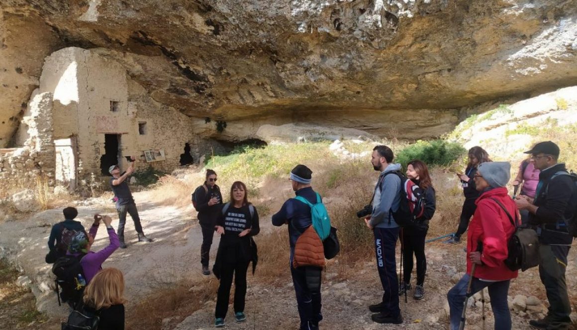 Riattivati - Associazione Culturale TREKKING NELLA "TERRA DELLE GROTTE" 07.11.2021