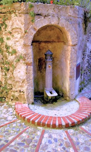 CASTELNUOVO DI FARFA La FONTANELLA della PIAZZETTA