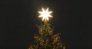 ROMA Natale 2021-- Fotoreportage Piazza San Pietro -l'albero di Natale e il presepe-