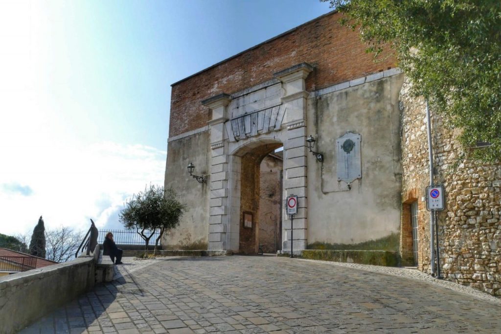 Biblioteca DEA SABINA- SALISANO (Rieti) nel Fotoreportage di Paolo GENOVESI- 