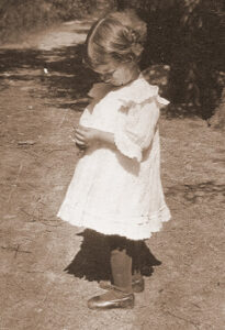 ANTONIA POZZI-Bambina