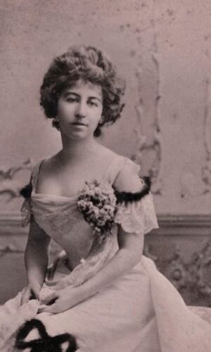 Annie Vivanti